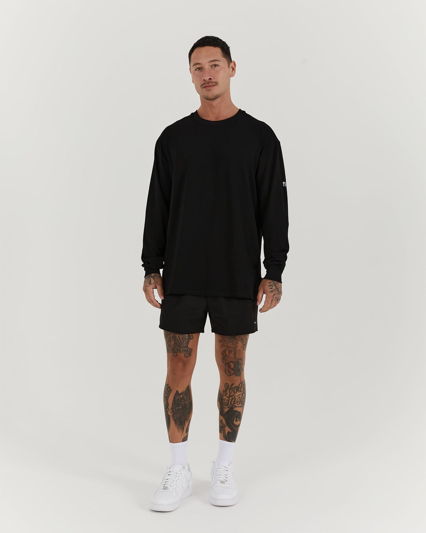 CLASSIC CONQUER LS TEE - BLACK