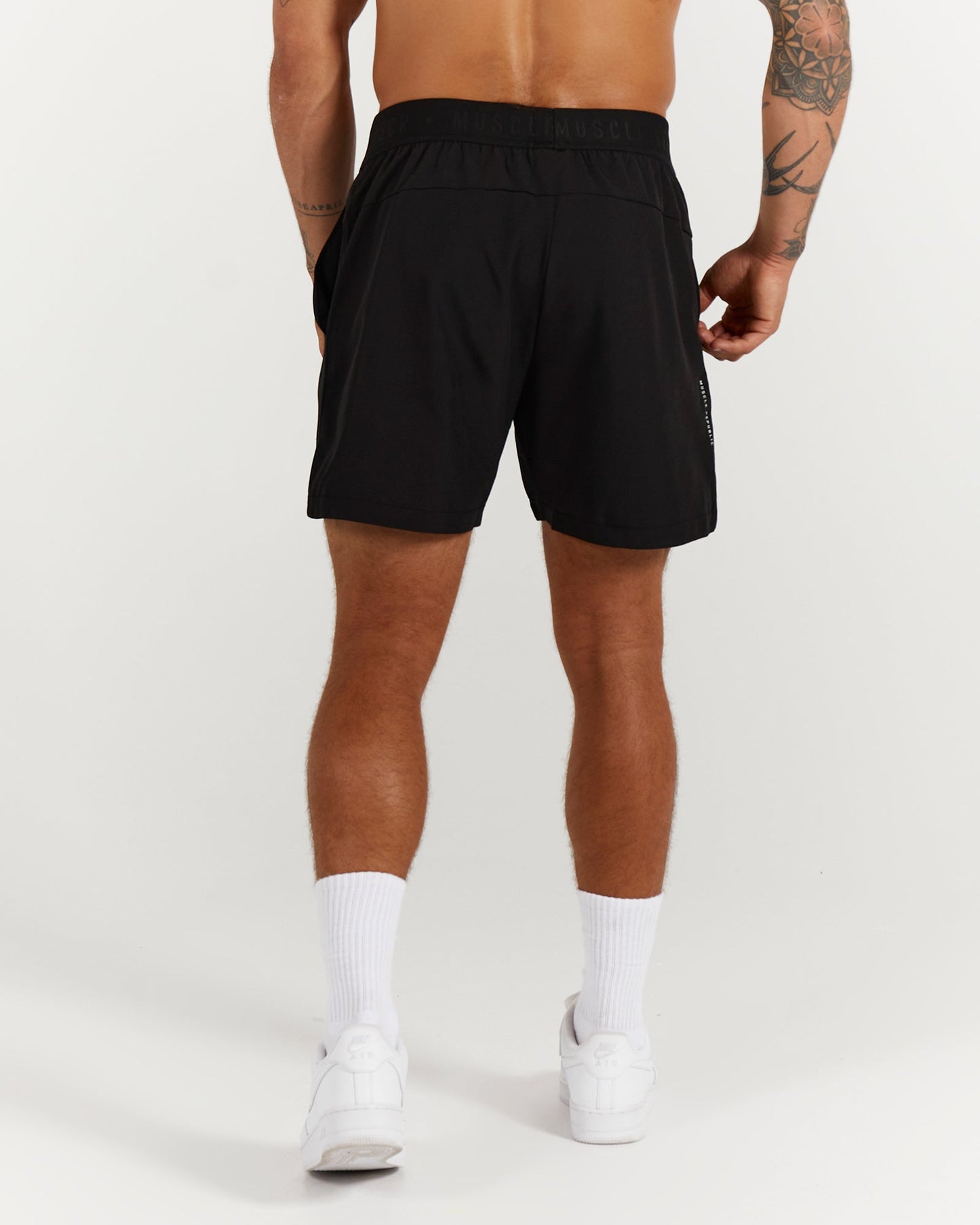 MAX VO2 SHORTS 5" - BLACK